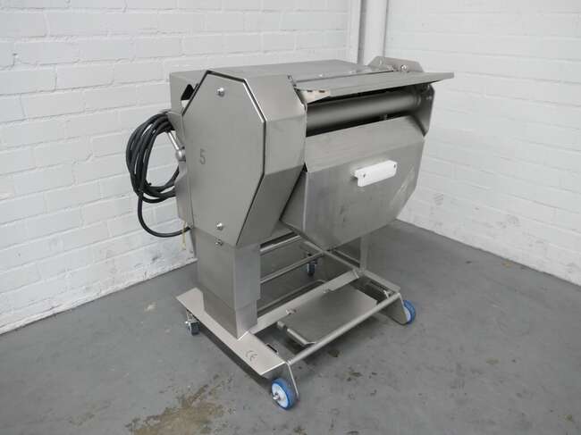 Marel skinning machine